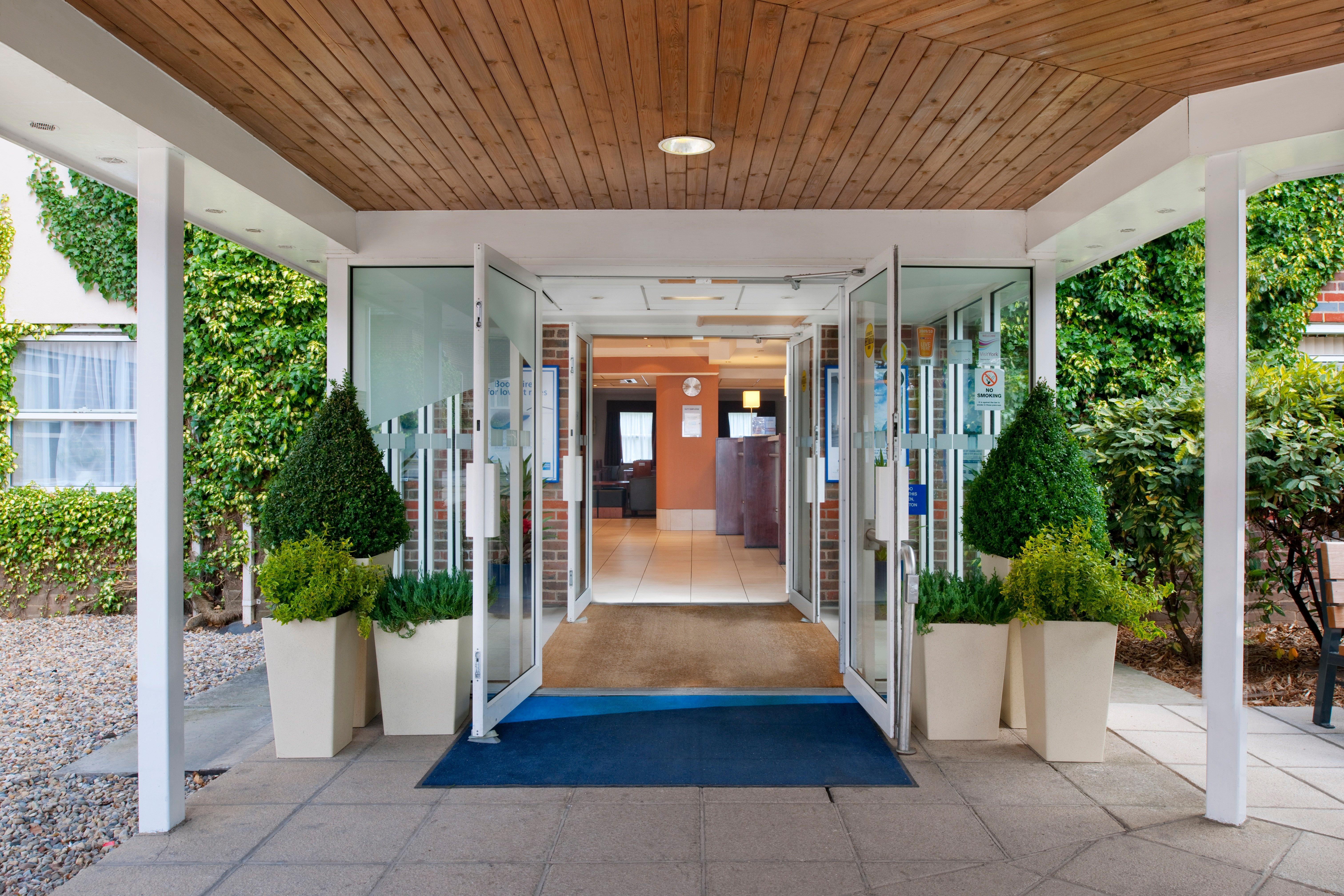 Holiday Inn Express York By Ihg Zewnętrze zdjęcie